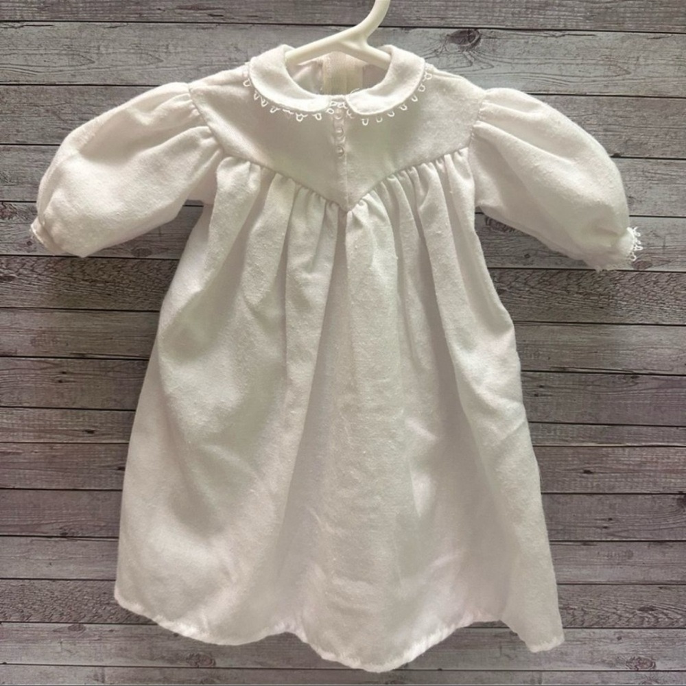 Cream Doll Dress with Puffy Sleeves and Empire Waist - Picture 4 of 8